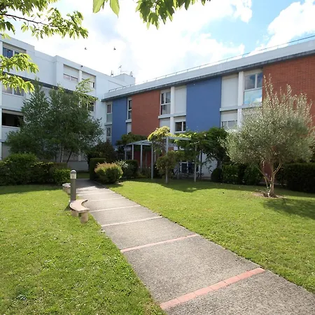 Suiteasy Thales Apartmanhotel