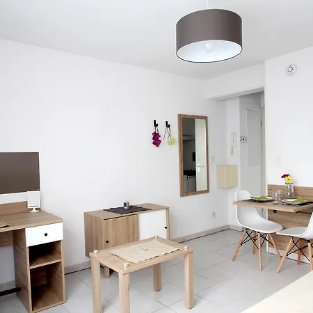 Apartmanhotel Suiteasy Thales *